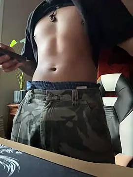 Snapshot of JoeyBlazy chatting on 04/24/26, 02:58 JoeyBlazy online show from 04/24/26, 02:58