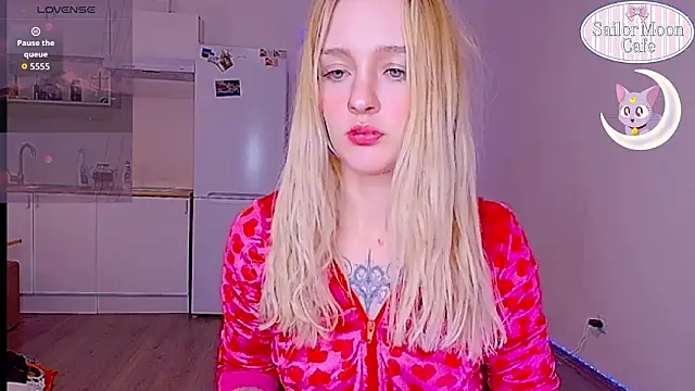 sailormoon666  online show from 03/26/26, 03:23