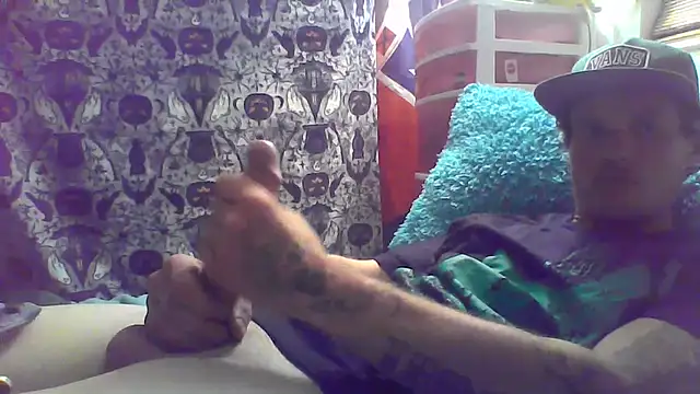 Snapshot of HungandHynotic chatting on 02/12/26, 08:20 HungandHynotic online show from 02/12/26, 08:20