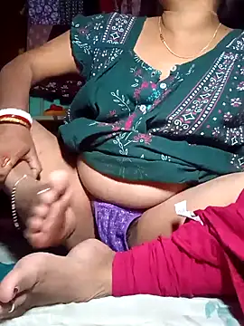 Snapshot of Cute-rasma chatting on 02/25/26, 06:28 Cute-rasma online show from 02/25/26, 06:28