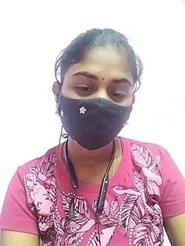 Snapshot of Tamil_Hot_RoyalQueen chatting on 01/12/26, 06:46 Tamil Hot RoyalQueen online show from 01/12/26, 06:46