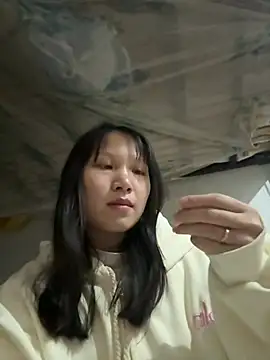 Charlotte-ee online show from 01/19/26, 09:02