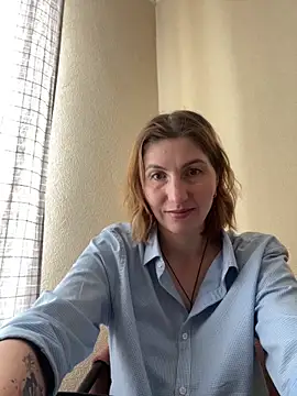  Crystal 2 online show from 02/05/26, 09:25