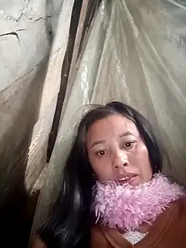 Snapshot of kaia-cam chatting on 01/17/26, 09:47 kaia-cam online show from 01/17/26, 09:47