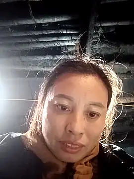 Snapshot of kaia-cam chatting on 02/02/26, 04:44 kaia-cam online show from 02/02/26, 04:44