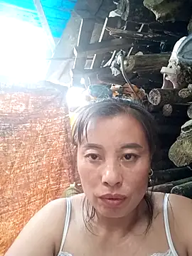 Snapshot of kaia-cam chatting on 02/23/26, 01:58 kaia-cam online show from 02/23/26, 01:58