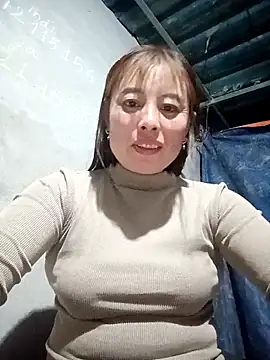 Snapshot of kaia-cam chatting on 02/27/26, 01:55 kaia-cam online show from 02/27/26, 01:55