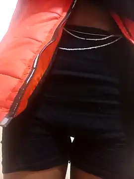 Snapshot of PatriciaVen chatting on 02/20/26, 04:20 PatriciaVen online show from 02/20/26, 04:20