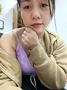 Ngocmai lazdy online show from 02/09/26, 04:33