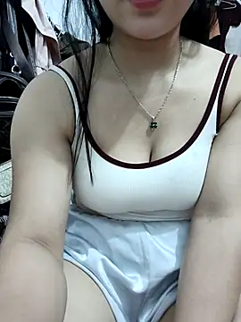 Ngocmai lazdy online show from 04/11/26, 03:27