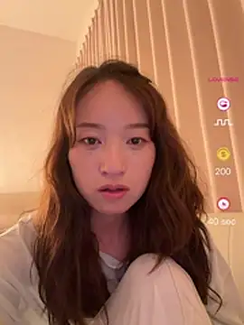 wenwenyaa online show from 06/17/26, 02:18