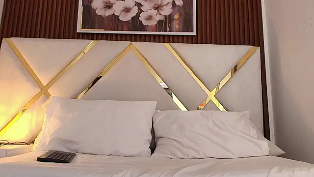 Real virgin Pussy online show from 03/23/26, 01:37