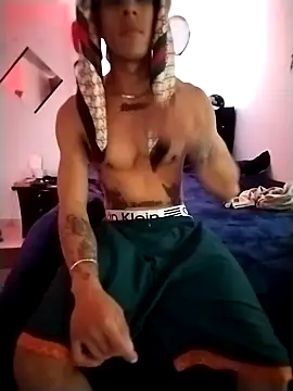 Santiagoo091 online show from 01/12/26, 06:35