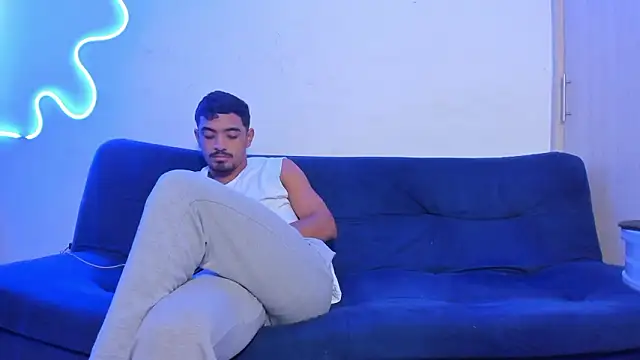 Snapshot of valeria_huston chatting on 02/02/26, 07:12 valeria huston online show from 02/02/26, 07:12