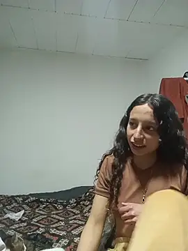AlexxaAndRileyy online show from 05/04/26, 06:59