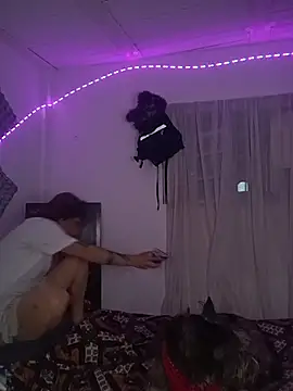 AlexxaAndRileyy online show from 06/25/26, 05:28