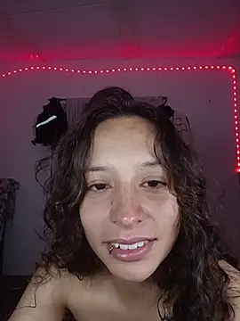 AlexxaAndRileyy online show from 07/03/26, 06:36