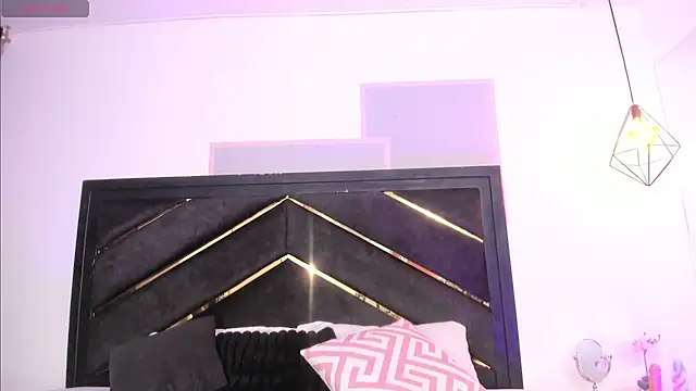 april jones05 online show from 04/17/26, 11:24