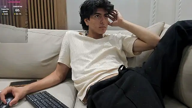 Snapshot of noahx_valko chatting on 02/27/26, 01:00 noahx valko online show from 02/27/26, 01:00