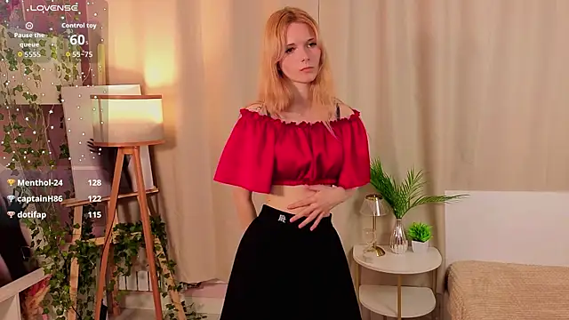 JuanaSumma online show from 04/01/26, 01:41