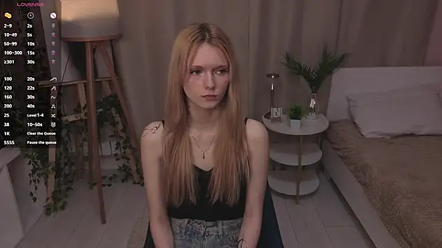 JuanaSumma online show from 04/15/26, 06:20