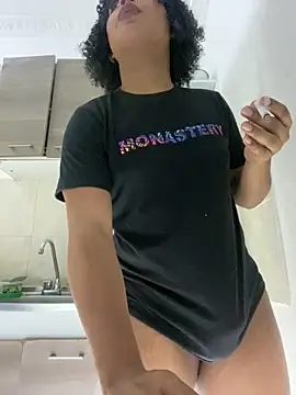 Snapshot of valeria_19x chatting on 02/03/26, 07:46 valeria 19x online show from 02/03/26, 07:46