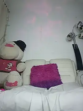 ebonysummer  online show from 05/19/26, 04:52