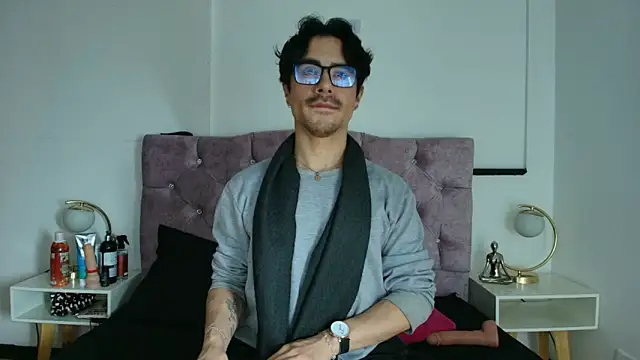 Snapshot of Ethan_Briggs_ chatting on 03/03/26, 03:34 Ethan Briggs online show from 03/03/26, 03:34