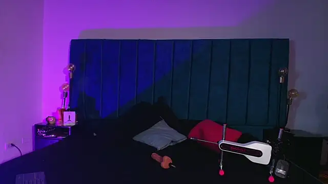 Ethan Briggs  online show from 03/07/26, 03:36