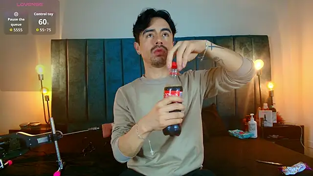 Ethan Briggs  online show from 03/24/26, 03:44