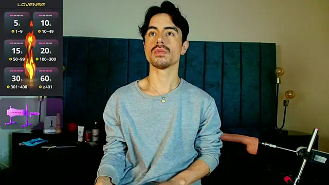 Ethan Briggs  online show from 04/07/26, 03:40