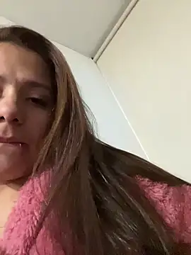 Pretty  Milf online show from 04/15/26, 06:09