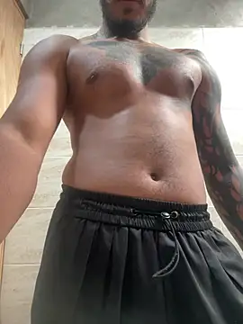 Snapshot of liyamjunior chatting on 02/02/26, 08:07 liyamjunior online show from 02/02/26, 08:07