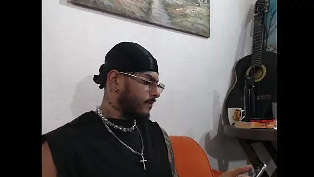 Snapshot of liyamjunior chatting on 02/15/26, 05:09 liyamjunior online show from 02/15/26, 05:09