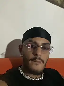 Snapshot of liyamjunior chatting on 02/26/26, 02:21 liyamjunior online show from 02/26/26, 02:21