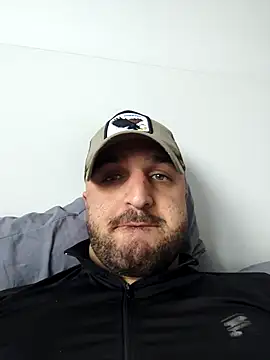 Snapshot of Mertozer01 chatting on 03/31/26, 08:15 Mertozer01 online show from 03/31/26, 08:15