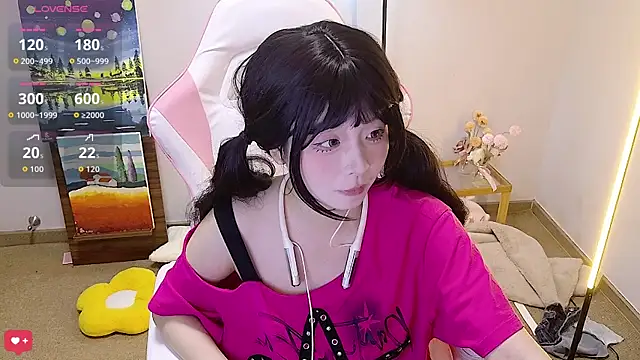 Qiqiiii-05 online show from 06/07/26, 01:15