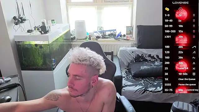 Rayzel White online show from 03/06/26, 01:18