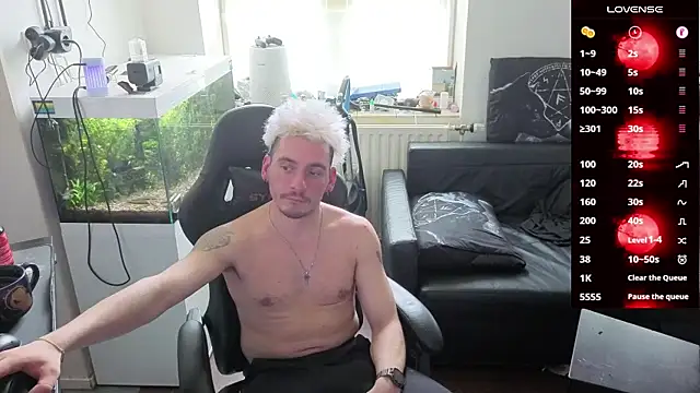 Rayzel White online show from 04/04/26, 11:51