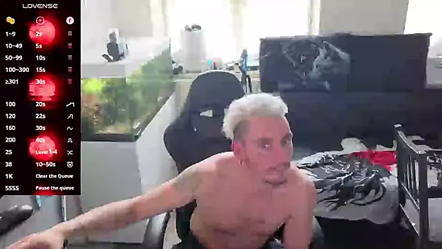 Rayzel White online show from 05/03/26, 11:38