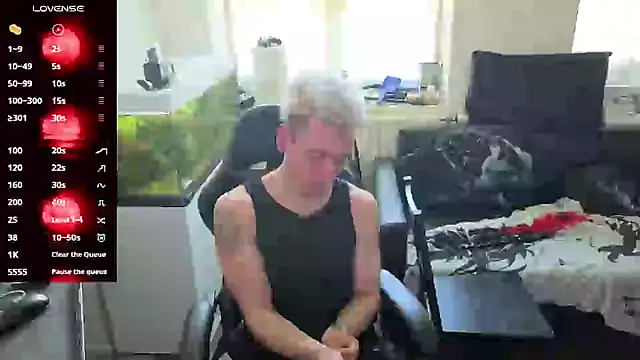 Rayzel White online show from 05/07/26, 11:48