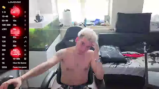 Rayzel White online show from 05/10/26, 12:10