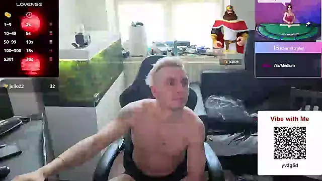Rayzel White online show from 05/14/26, 03:41