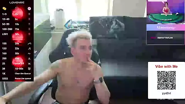 Rayzel White online show from 05/22/26, 02:01