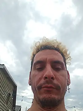 Rayzel White online show from 07/24/26, 09:40