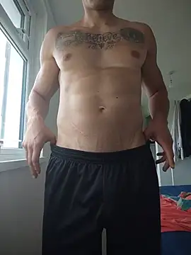 Snapshot of Fitdick4ubb chatting on 06/18/26, 11:58 Fitdick4ubb online show from 06/18/26, 11:58