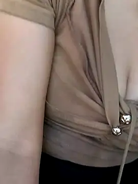 miumiu sexy2x online show from 02/28/26, 09:10