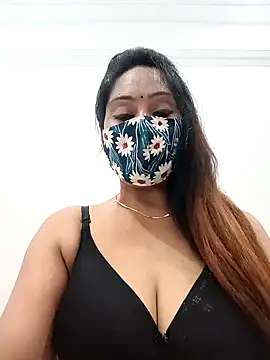 Your-Sasha7 online show from 04/22/26, 06:16