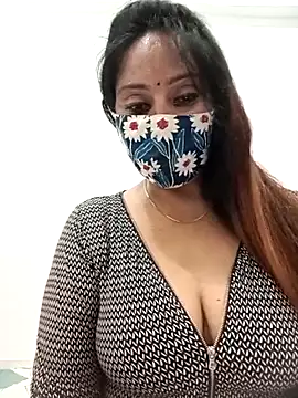 Your-Sasha7 online show from 04/23/26, 12:29