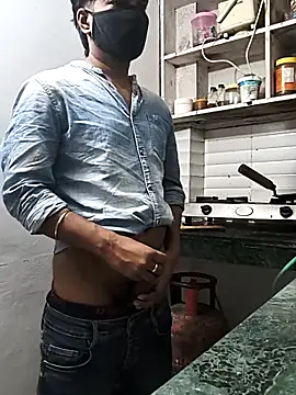 Hottlund6 online show from 03/30/26, 12:22